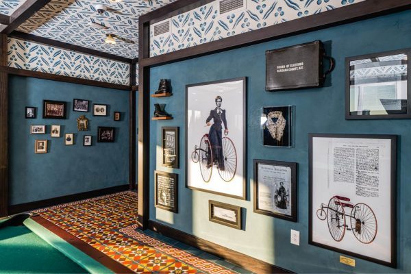 Amenities Features Item