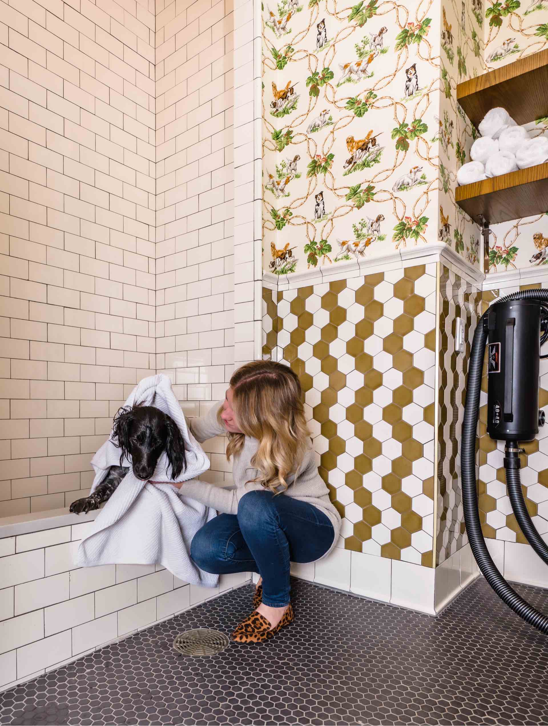 Amenities Features Item